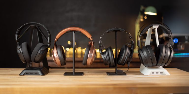 What do you have to consider in buying a headphone stand?